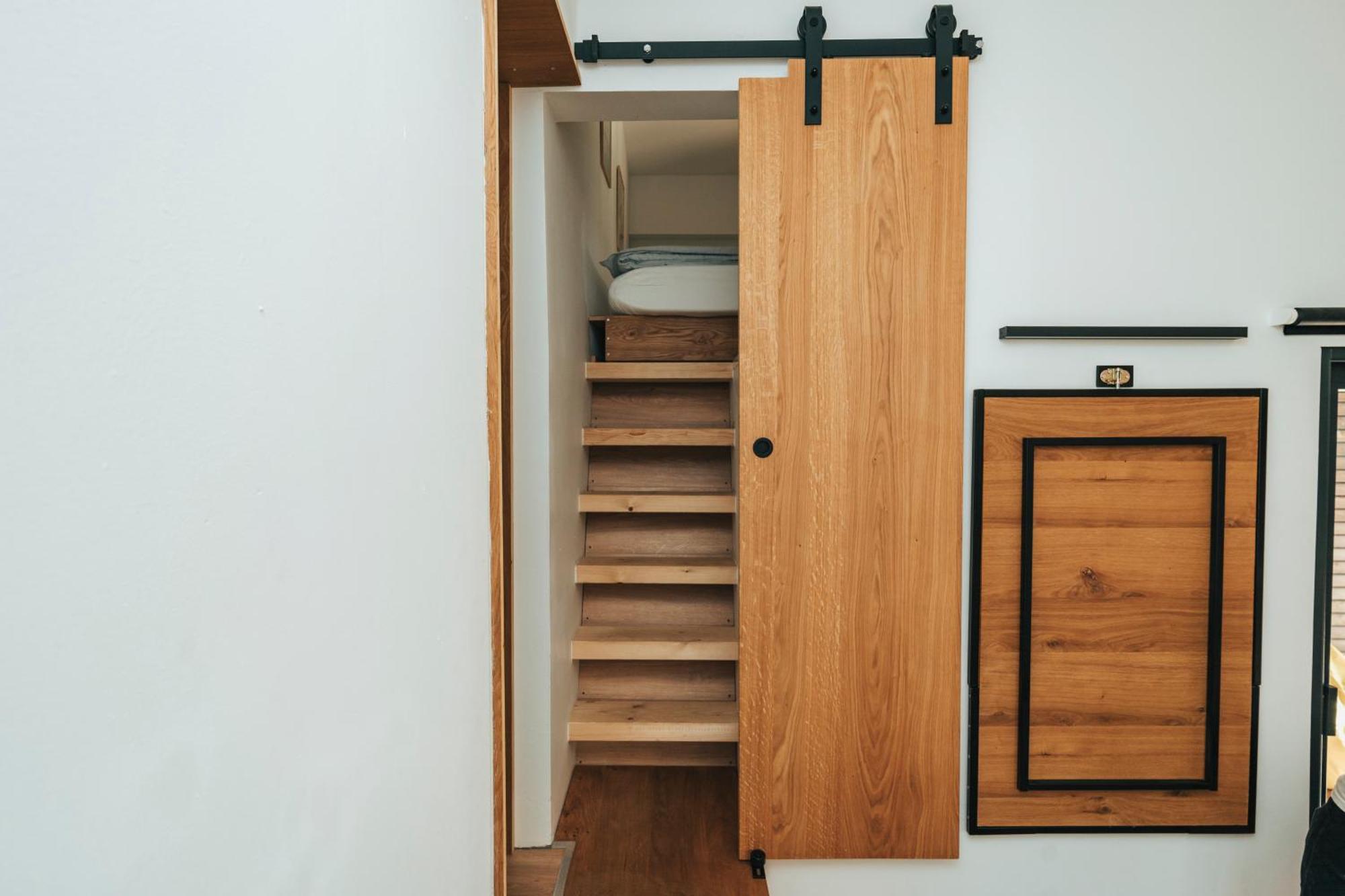 Modernes Tinyhouse Trailer Am Waldrand - Mit Seezugang Ferienhaus
